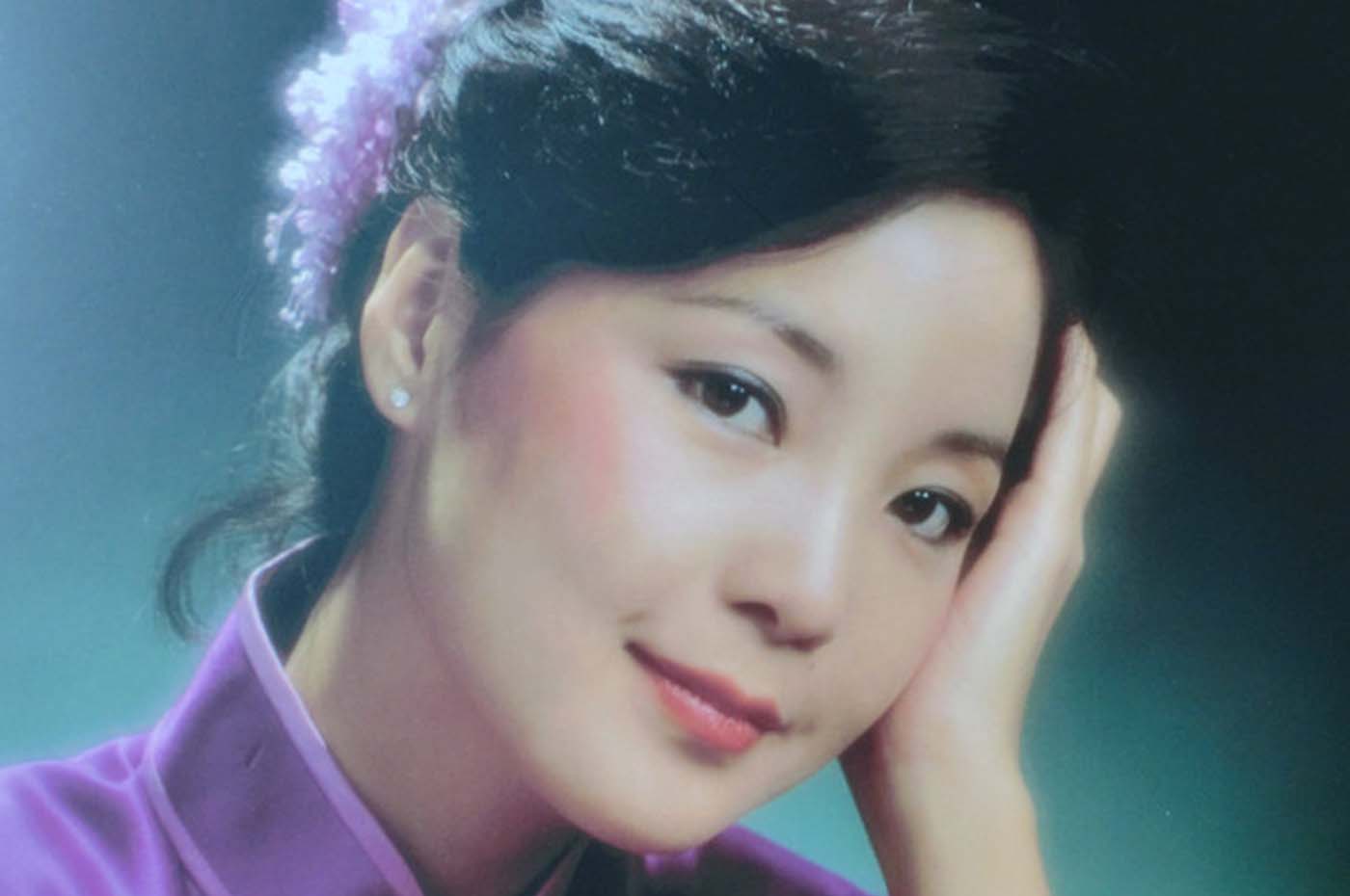 Lirik Lagu Teresa Teng - Yue Liang Dai Biao Wo De Xin